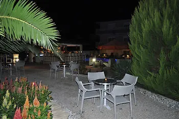 Sarti Plaza Hotel