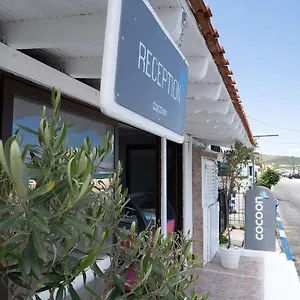 Cocoon Hotel-beach Bar Szálloda